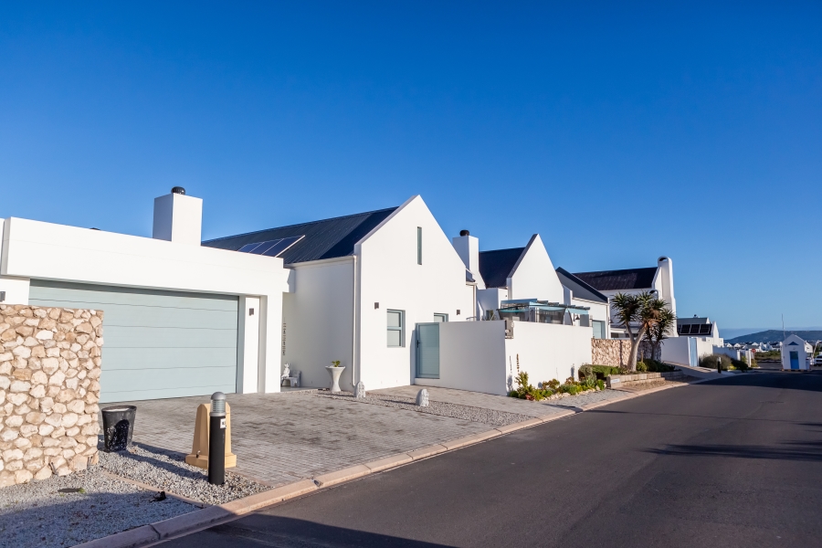 3 Bedroom Property for Sale in Blue Lagoon Western Cape